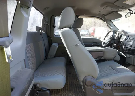 2012 Ford F-250 Xl из США, поврежденный, VIN 1FT7X2B61CEA52722